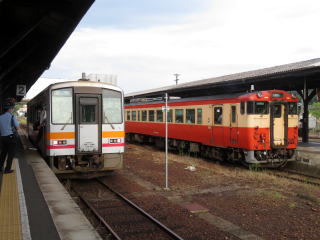 津山駅に発着する列車